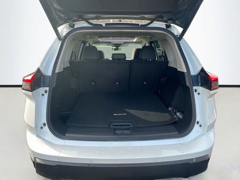 New 2026 Nissan Rogue SV image 28