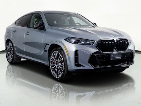 Used 2024 BMW X6 M60i image 4