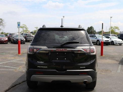 Used 2018 GMC Acadia SLE w/ LPO, Black Accent Package AWD/4WD image 6