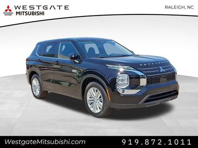 New 2025 Mitsubishi Outlander ES