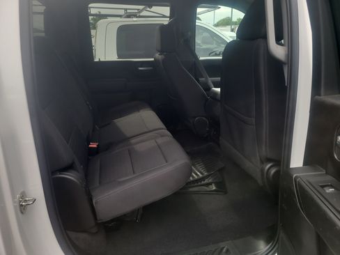 Used 2024 Chevrolet Silverado 2500 Custom w/ Custom Convenience Package AWD/4WD image 20