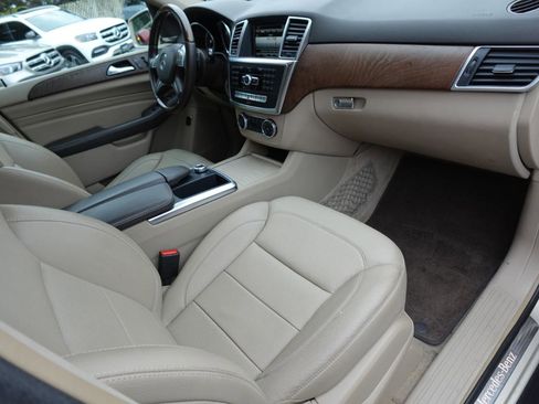 Used 2013 Mercedes-Benz ML 350 4MATIC image 8