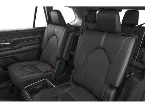 New 2026 Toyota Grand Highlander AWD image 9