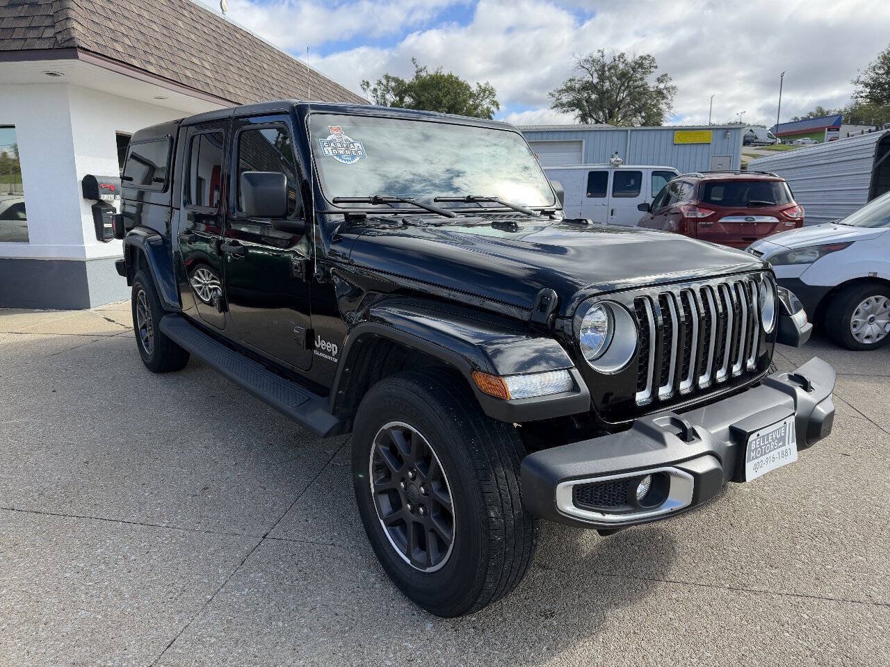 Used 2021 Jeep Gladiator Overland AWD/4WD image 8
