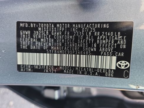 Used 2025 Toyota Corolla LE image 33