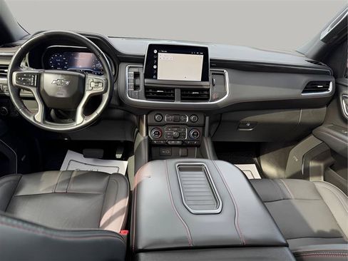 Used 2022 Chevrolet Tahoe RST w/ Sport Performance Package RWD image 32