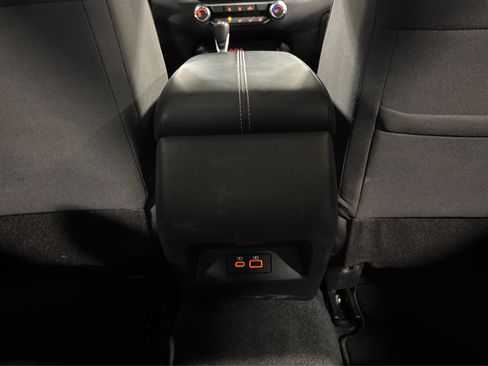 Used 2025 Nissan Altima 2.5 SV image 34