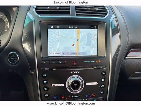 Used 2017 Ford Explorer Platinum image 19