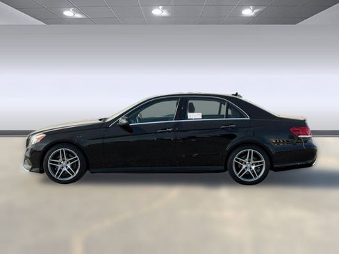 Used 2016 Mercedes-Benz E 350 4MATIC Sedan image 2