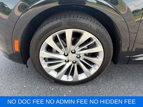 Used 2024 Buick Envision Avenir AWD/4WD image 30