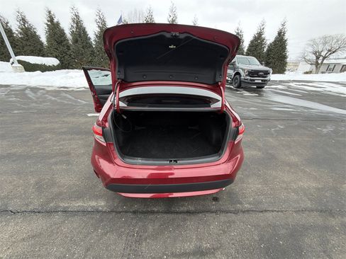 Used 2022 Toyota Corolla LE image 24