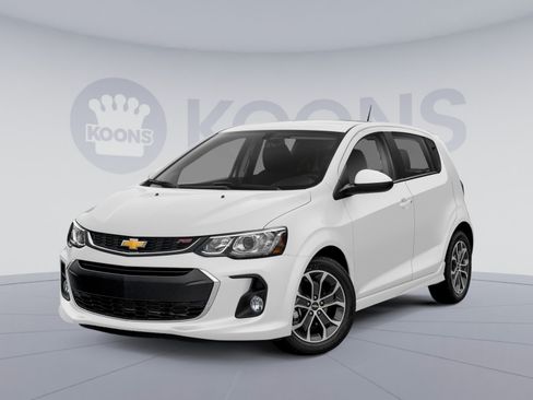 Used 2018 Chevrolet Sonic LT FWD image 1