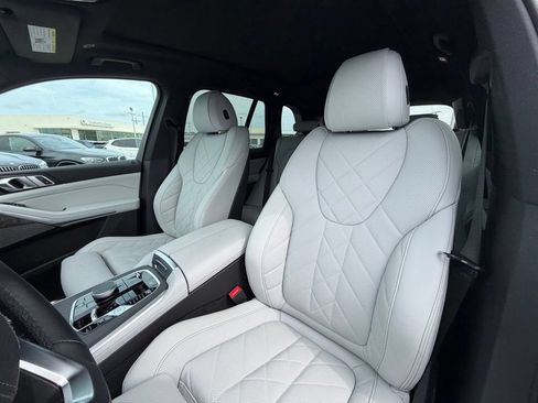 Certified 2024 BMW X5 xDrive50e w/ Premium Package AWD/4WD image 11