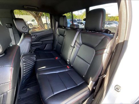 Certified 2023 Chevrolet Colorado Z71 w/ Z71 Convenience Package 2 image 24