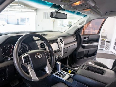 Used 2016 Toyota Tundra SR5 w/ SR5 Upgrade Package AWD/4WD image 13