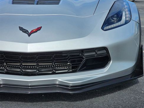 Used 2018 Chevrolet Corvette Grand Sport image 9