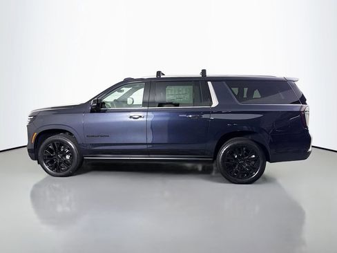 New 2025 Chevrolet Suburban Premier image 4