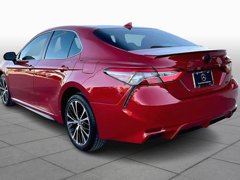 Used 2019 Toyota Camry SE image 11