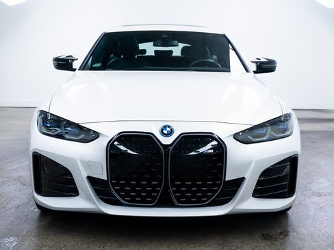 Used 2023 BMW i4 M50 w/ Premium Package image 2
