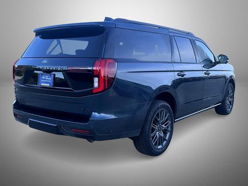 Certified 2025 Ford Expedition Max Platinum w/ Stealth Performance Package AWD/4WD image 5