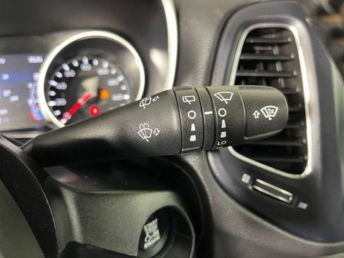 Used 2021 Jeep Compass Latitude w/ Convenience Group AWD/4WD image 16