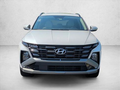 Used 2025 Hyundai Tucson SEL FWD image 2