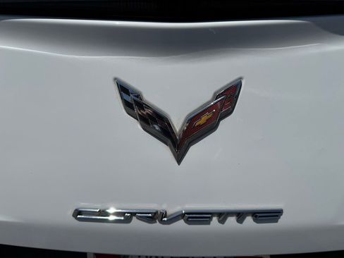 Used 2017 Chevrolet Corvette Stingray Coupe RWD image 11