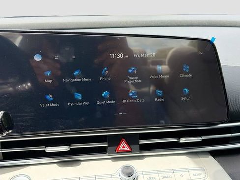 New 2026 Hyundai Elantra Limited FWD image 15