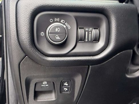 Used 2019 RAM 1500 Laramie AWD/4WD image 24