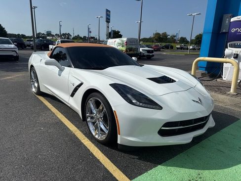 Used 2015 Chevrolet Corvette Stingray Convertible w/ 2LT Preferred Equipment Group RWD image 2