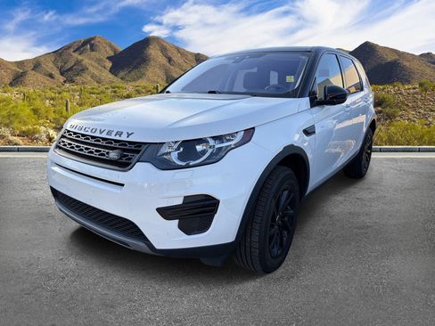 Used 2019 Land Rover Discovery Sport SE AWD/4WD image 13