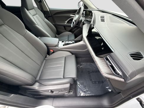 New 2025 Audi Q5 Premium Plus AWD/4WD image 15