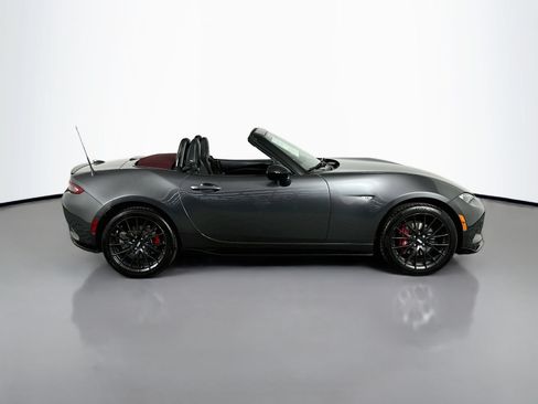 Used 2018 MAZDA MX-5 Miata Club w/ Brembo/BBS Recaro Package RWD image 8