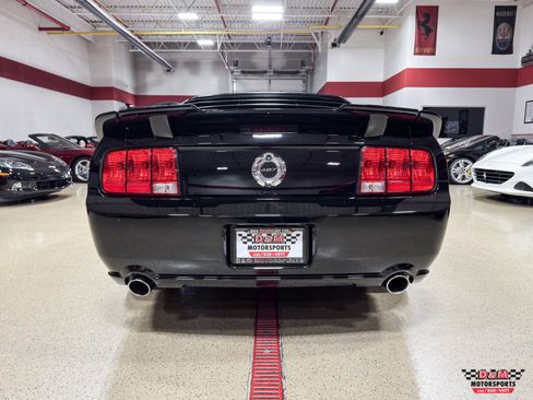 Used 2007 Ford Mustang GT RWD image 4