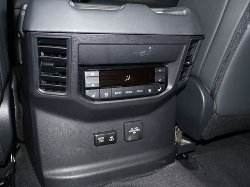 Certified 2025 Toyota Sequoia Platinum AWD/4WD image 21