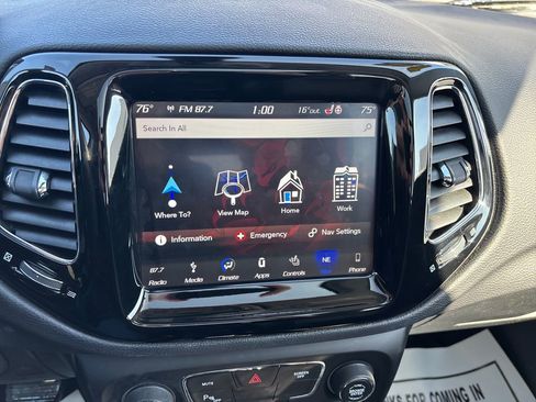 Used 2018 Jeep Compass Limited w/ Navigation Group image 23