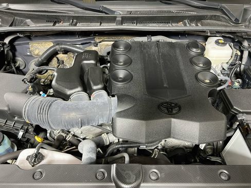 Certified 2024 Toyota 4Runner Limited AWD/4WD image 27