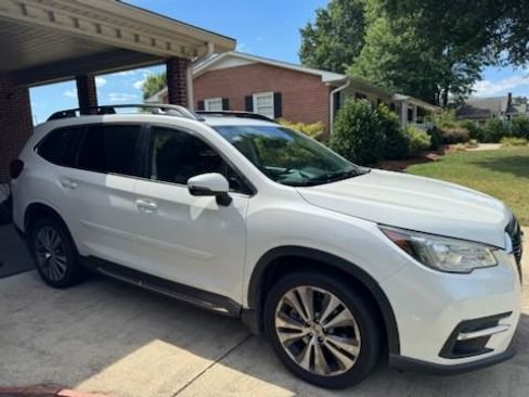 Used 2021 Subaru Ascent Limited w/ Technology Package AWD/4WD image 3