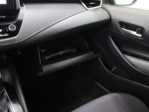 Used 2025 Toyota Corolla SE FWD image 21