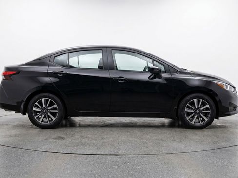Used 2025 Nissan Versa SV FWD image 11