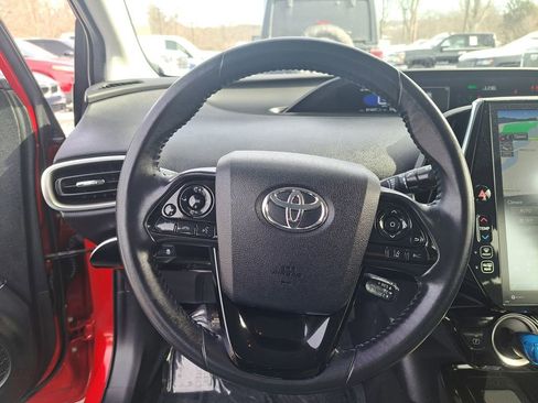 Used 2022 Toyota Prius Prime XLE image 27