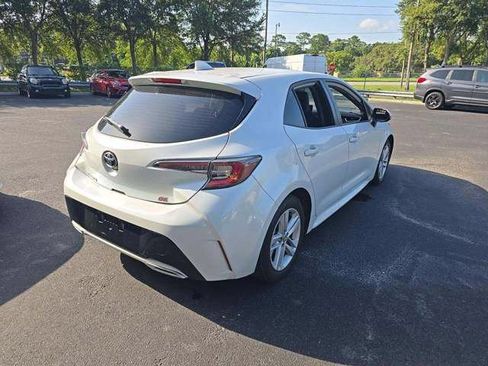 Used 2021 Toyota Corolla SE FWD image 3