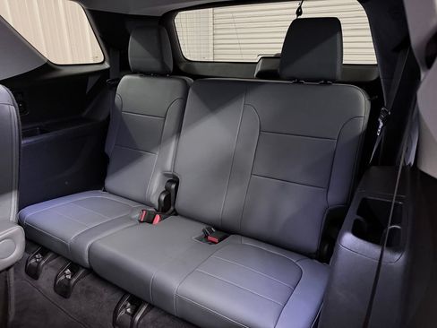 Used 2019 Chevrolet Traverse Premier w/ Driver Confidence II Package FWD image 29