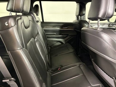 Used 2024 Jeep Grand Cherokee L Limited RWD image 21