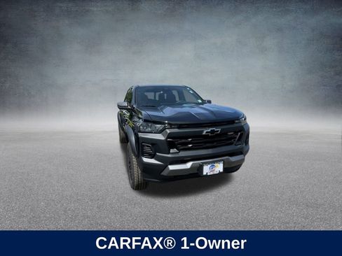 Used 2025 Chevrolet Colorado Trail Boss image 4