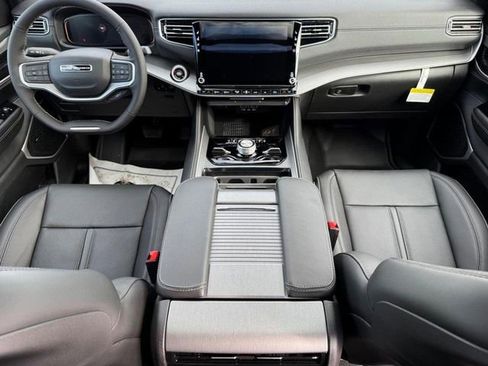 New 2026 Jeep Grand Wagoneer 4WD image 14