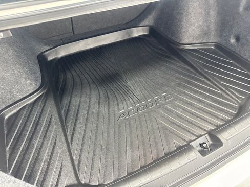 Used 2021 Honda Accord EX-L image 78