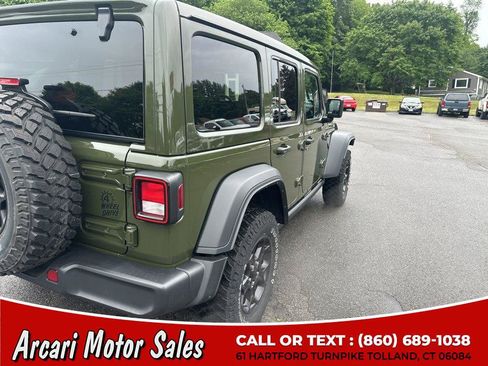 Used 2023 Jeep Wrangler Unlimited w/ Sun & Screen Package AWD/4WD image 11