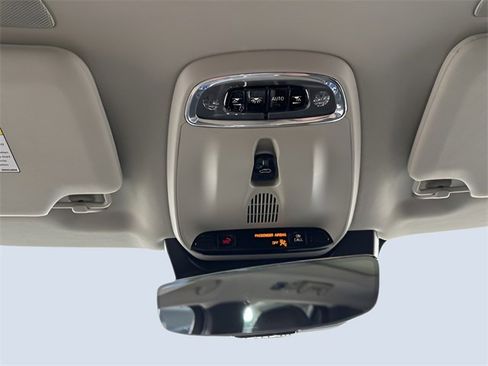 Used 2022 Volvo XC90 T5 Momentum w/ Advanced Package image 20