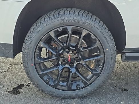 Used 2022 GMC Yukon XL Denali w/ Denali Ultimate Package AWD/4WD image 57